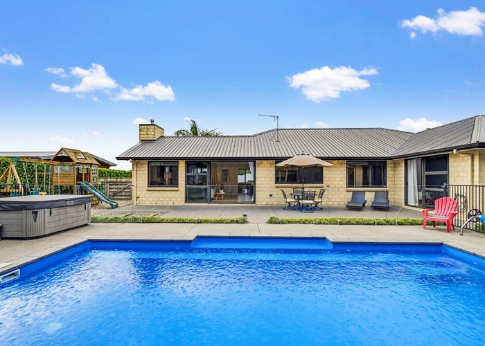  at 17 Mahoe Glade, Patumahoe, Franklin, Auckland
