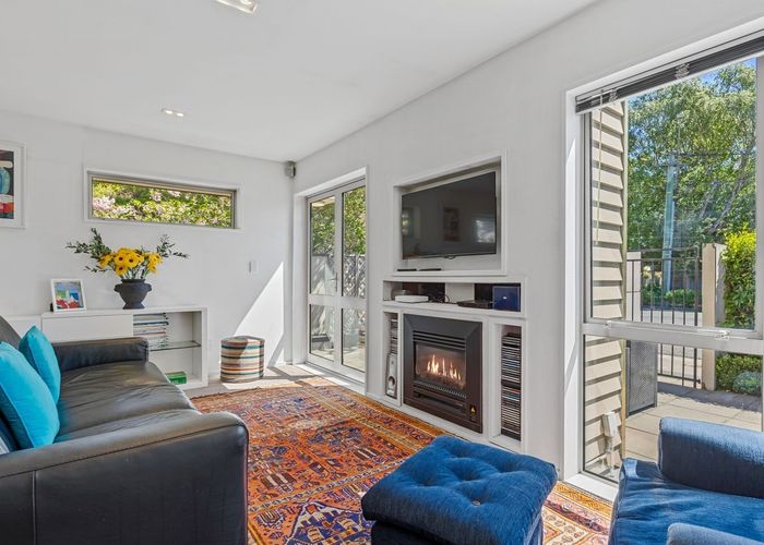  at 1/296 Innes Road, Mairehau, Christchurch