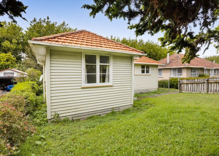  at 5 Glenpark Avenue, Westown, New Plymouth, Taranaki