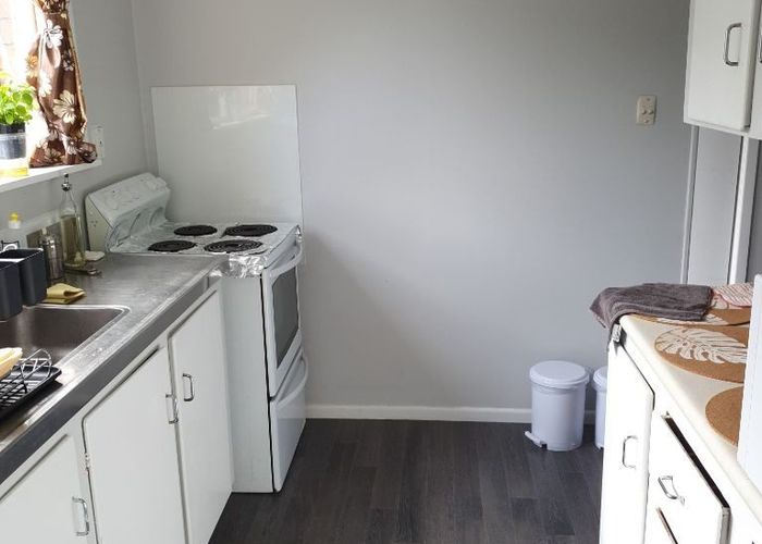  at 4/62 Strong Street, Saint Johns, Auckland