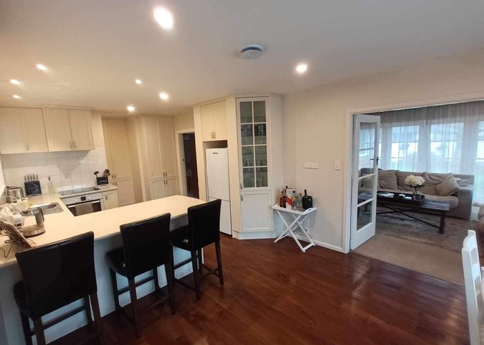  at 8 Ambleside Drive, Burnside, Christchurch City, Canterbury