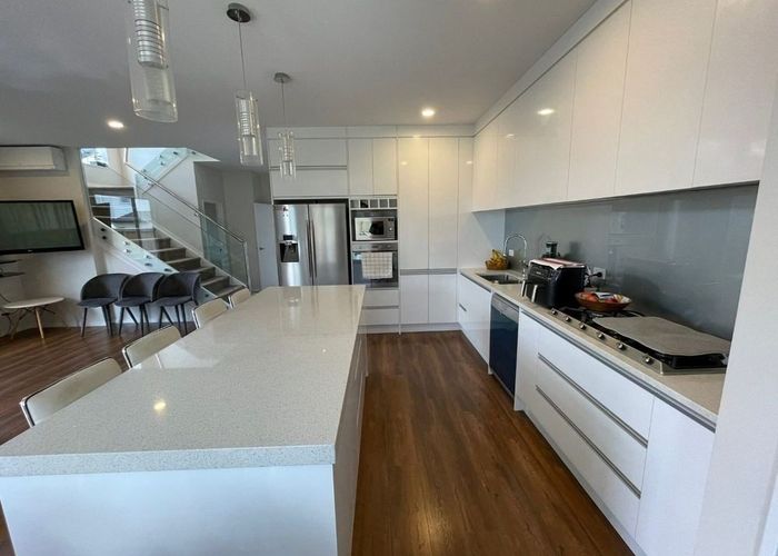  at 3 Carrickdawson Drive, Flat Bush, Manukau City, Auckland