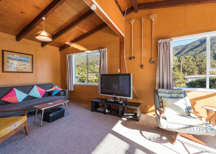  at 16 Renata Road, Ōkiwi Bay