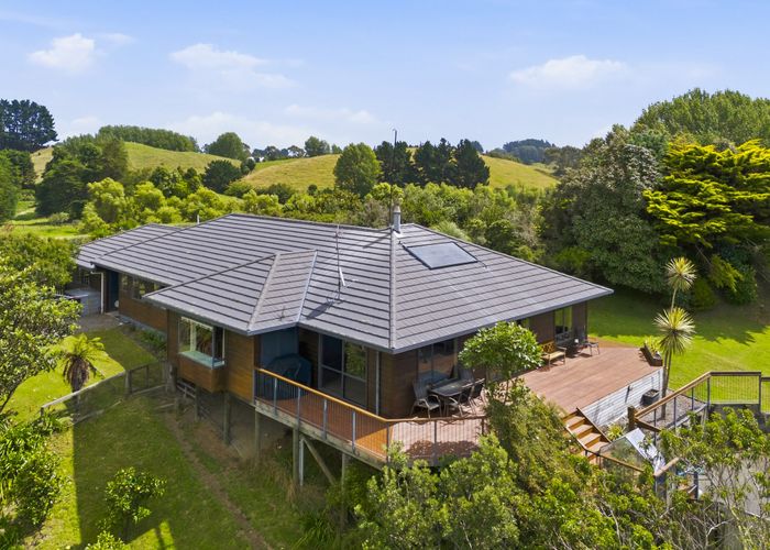  at 84 Derham Road, Te Horo, Kapiti Coast, Wellington
