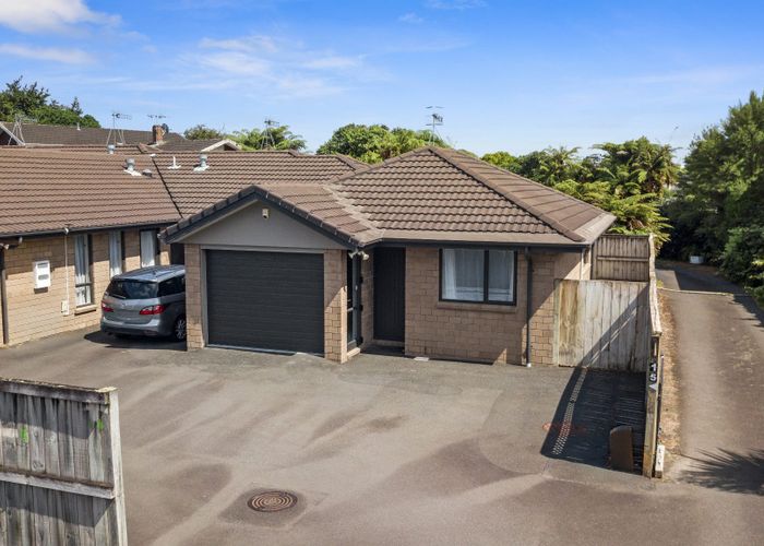  at 1/15 Albert Street, Hamilton East, Hamilton, Waikato