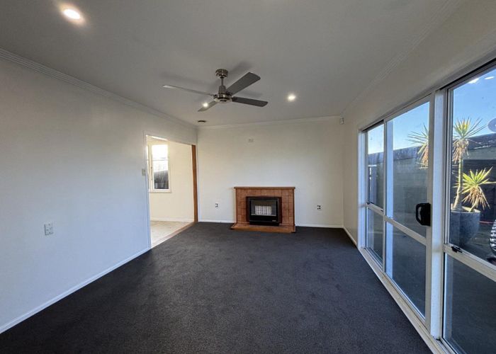  at 8 Kuaka Place, Castlecliff, Whanganui