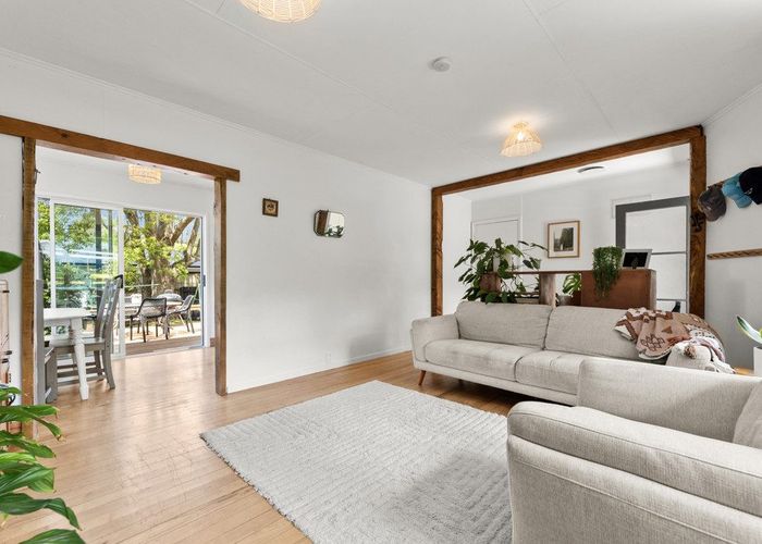  at 27 Kingswood Road, Brookfield, Tauranga, Bay Of Plenty