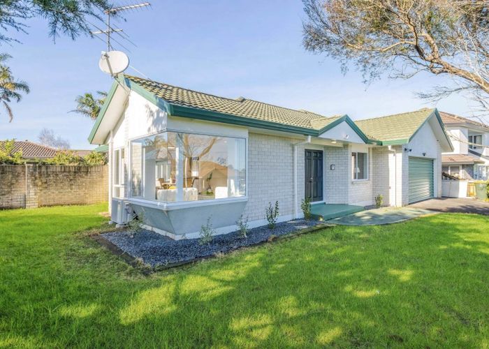  at 3 Orohena Close, Northpark, Manukau City, Auckland
