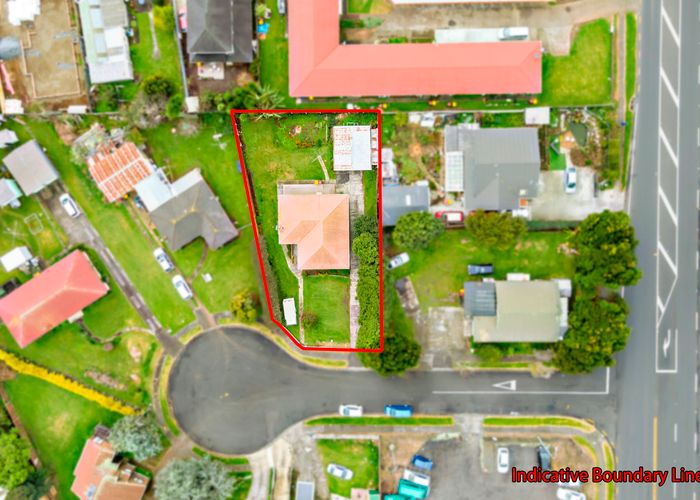  at 1 Albert Road, Manukau, Auckland