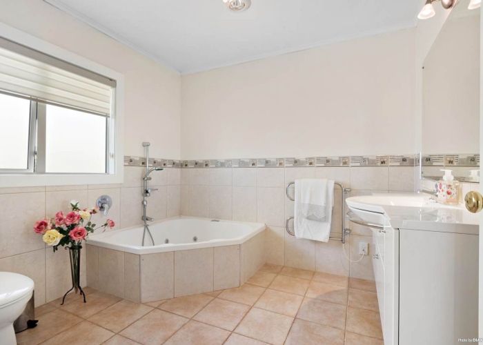  at 8A Tahora Avenue, Remuera, Auckland City, Auckland