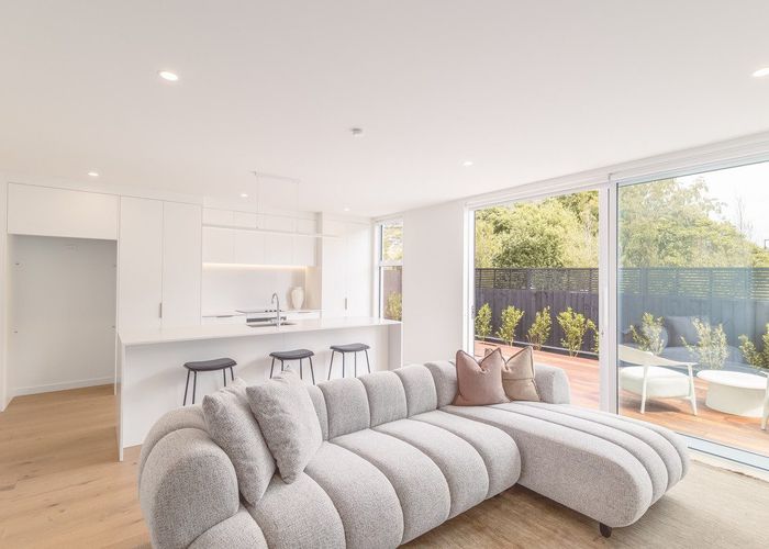  at 196 Main Road, Redcliffs, Christchurch City, Canterbury