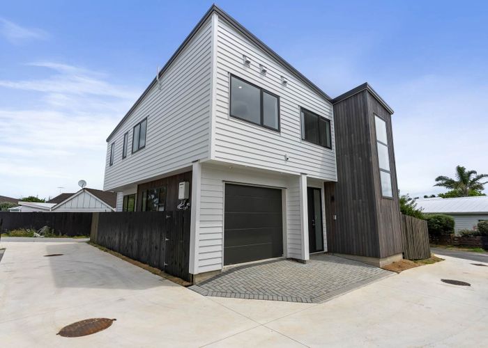  at 7C Edgewater Grove, Orewa, Rodney, Auckland