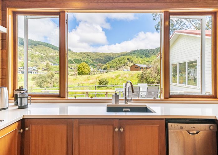  at 423 Katherine Mansfield Drive, Whitemans Valley, Upper Hutt, Wellington