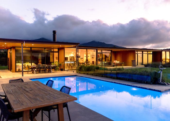 Free property data for 52B Te Ahiawa Road, Raglan homes.co.nz