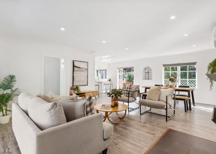  at 30 Glencourt Place, Glenfield, North Shore City, Auckland
