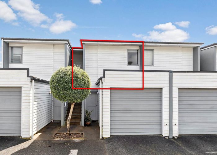  at 42/7 Kelvin Hart Drive, East Tamaki, Manukau City, Auckland