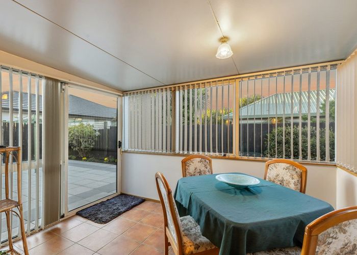  at 2/31 Charlesworth Street, Woolston, Christchurch