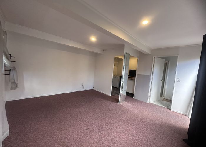  at 7 Seine Rd, Forrest Hill, North Shore City, Auckland