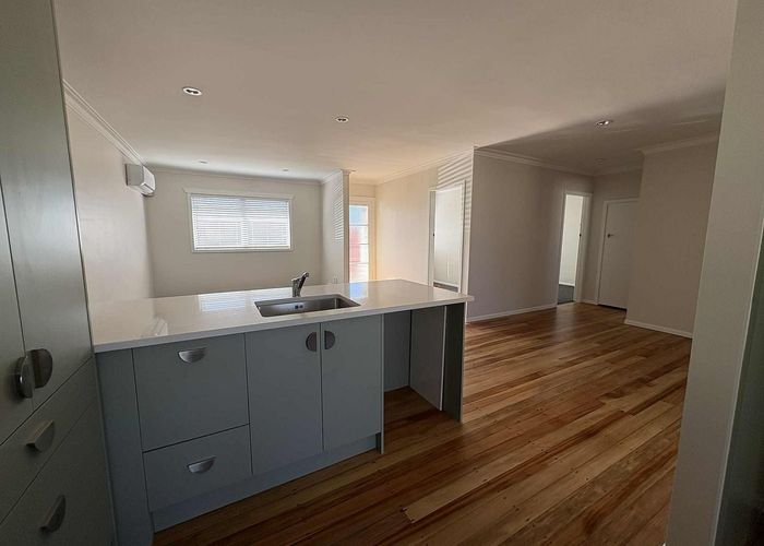  at 2/64 Hall Avenue, Otahuhu, Auckland City, Auckland