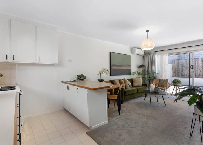  at 2/12 New street , Saint Marys Bay, Auckland City, Auckland