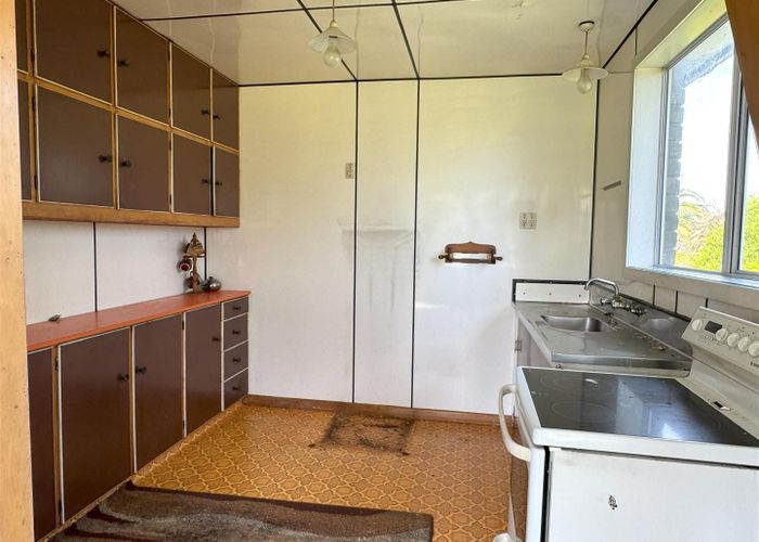  at 2 Clough Road, Paroa, Greymouth