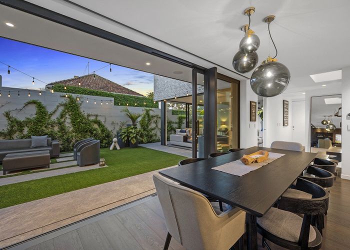  at 222 Hurstmere Road, Takapuna, Auckland
