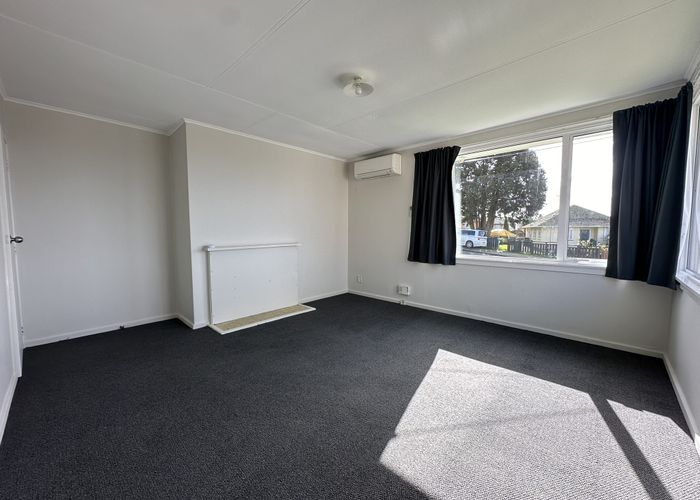  at 4 Caen Road, Panmure, Auckland City, Auckland