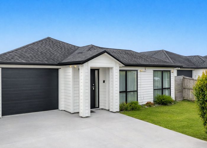  at 11 Silver Beech Street, Takanini, Papakura, Auckland