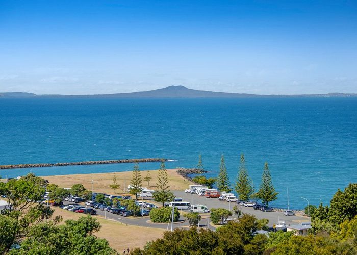  at 52 Balboa Drive, Matakatia Bay, Rodney, Auckland
