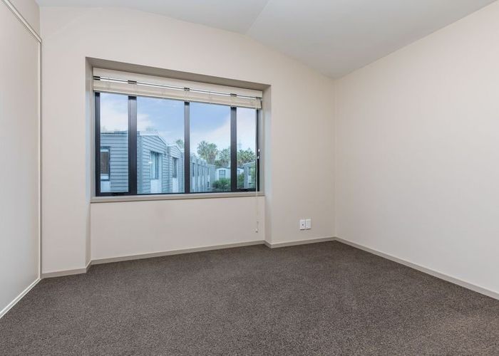  at 17 Dovedale Place, Parnell, Auckland City, Auckland