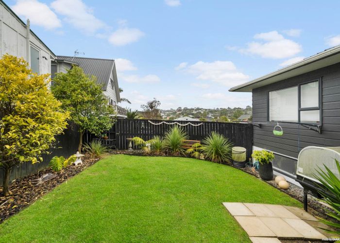  at 2/287 Vipond Road, Stanmore Bay, Whangaparāoa