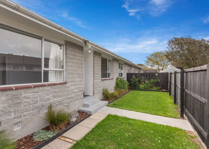  at 1/11 Farnborough Street, Aranui, Christchurch