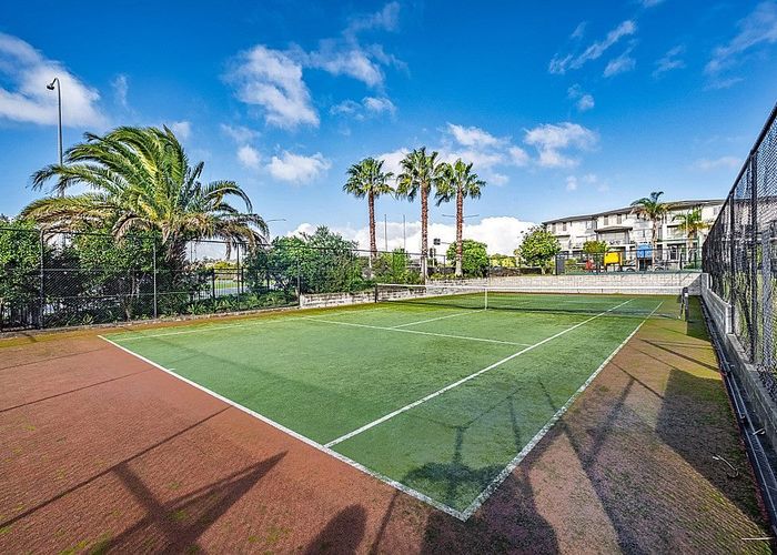  at 2/25 Opito Way, East Tamaki, Auckland