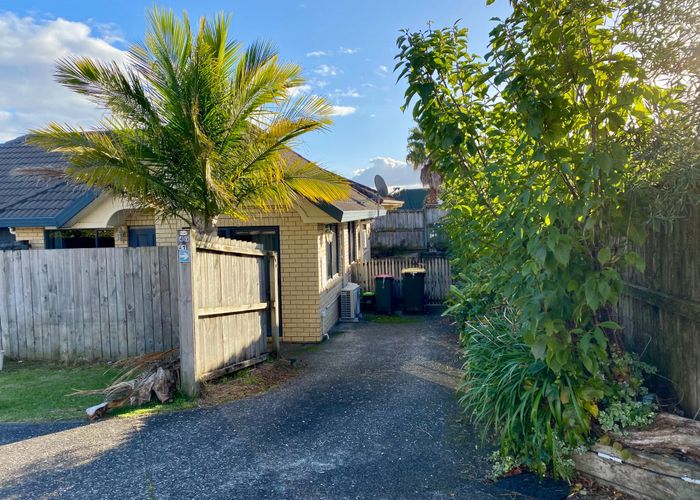  at 40A Corta Bella Place, Golflands, Manukau City, Auckland