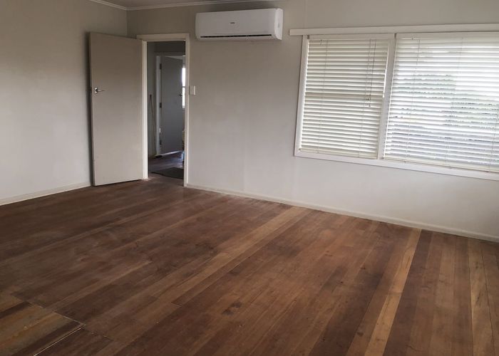  at 37 Corrin Street, Melville, Hamilton