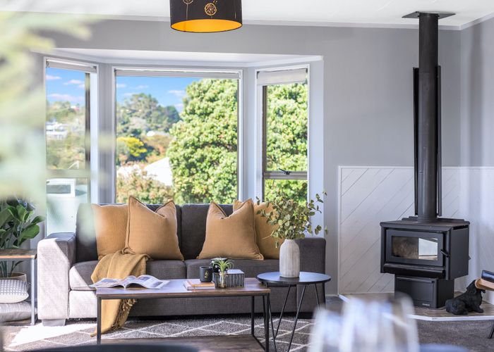  at 16 Parkinson Close, Whitby, Porirua