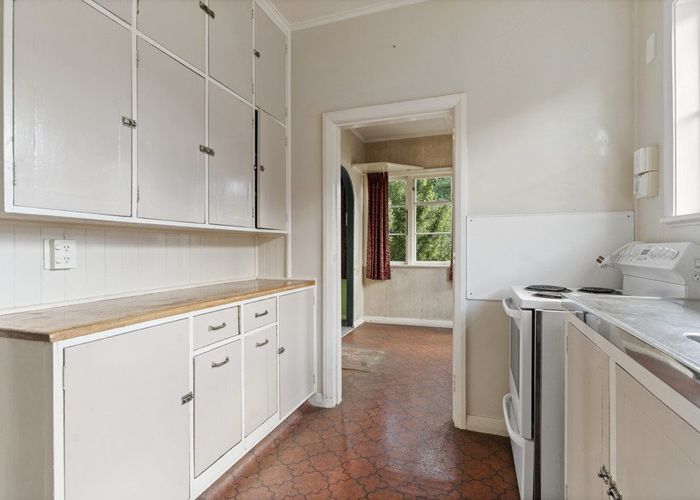  at 33 Masters Crescent, Masterton