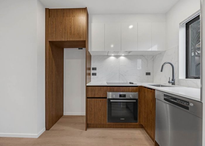  at 6/72 Tiraumea Drive, Pakuranga, Manukau City, Auckland