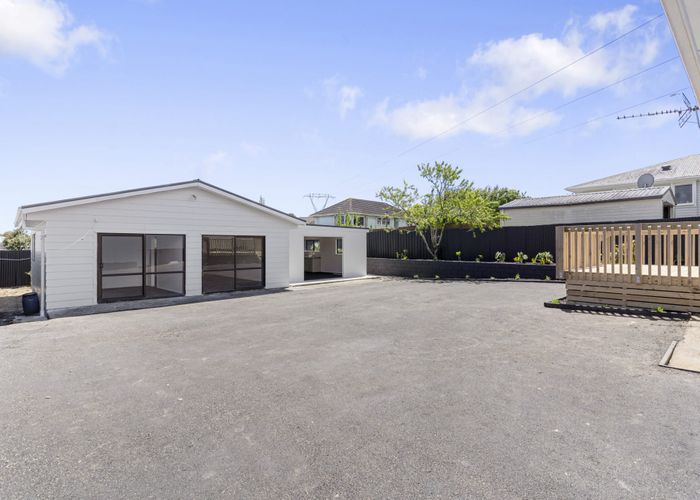  at 186 Preston Road, Otara, Auckland