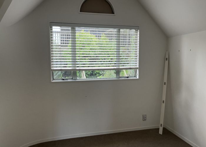  at 2/13 Clarendon Road, Saint Heliers, Auckland City, Auckland