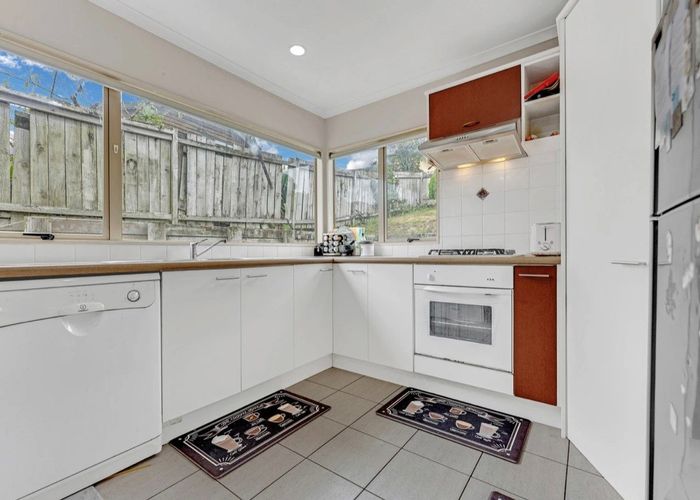  at 39a Chieftain Rise, Goodwood Heights, Manukau City, Auckland