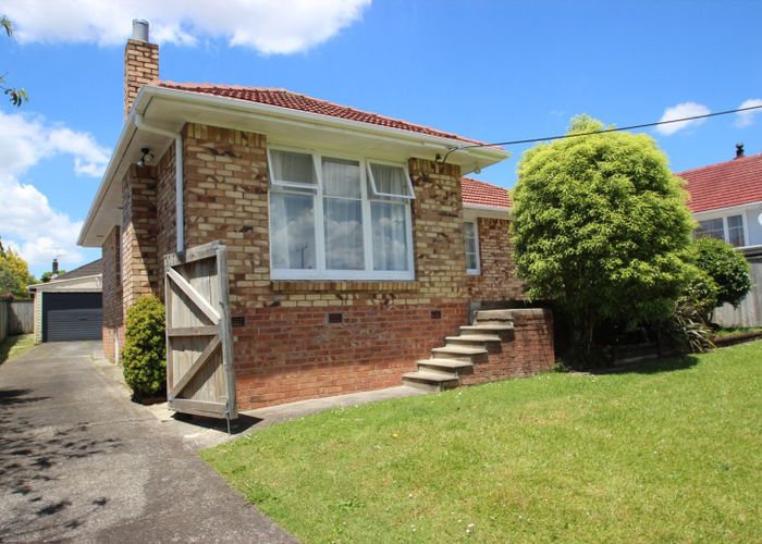  at 46 Wilsher Crescent, Henderson, Waitakere City, Auckland
