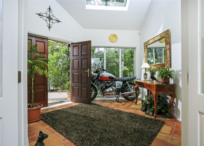  at 41C Seaview Avenue, Northcote, Auckland