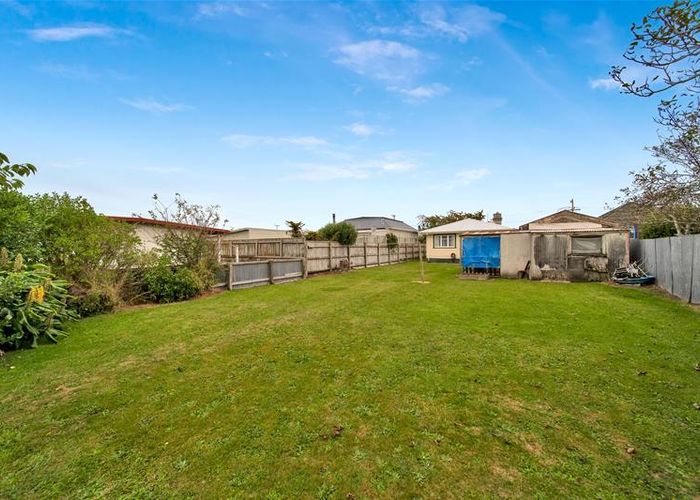  at 16 Grey Street, Normanby, Hawera