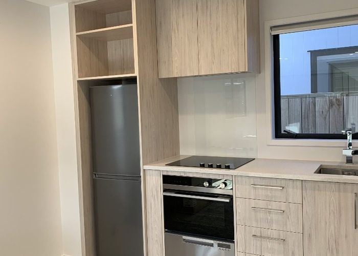  at 2/97 Whites Line East, Waiwhetu, Lower Hutt, Wellington