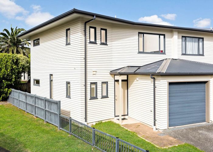  at 1/2 Armoy Drive, Dannemora, Manukau City, Auckland
