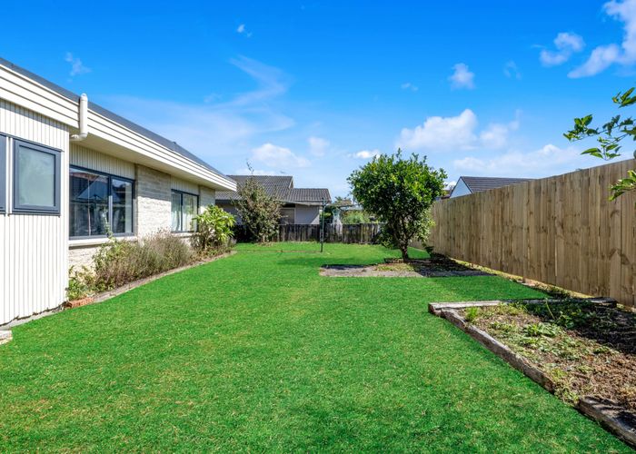  at 8 Indus Place, Half Moon Bay, Manukau City, Auckland