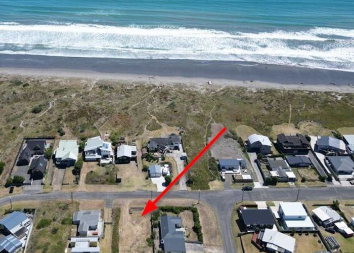  at 33 Marine Parade South, Foxton Beach, Horowhenua, Manawatu / Whanganui