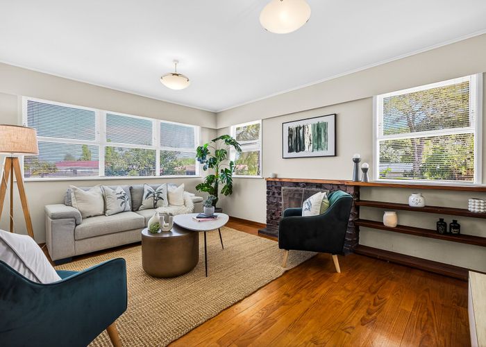  at 12 Firle Place, Green Bay, Waitakere City, Auckland