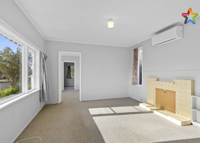  at 67 Tasman Road, Otaki Beach, Otaki